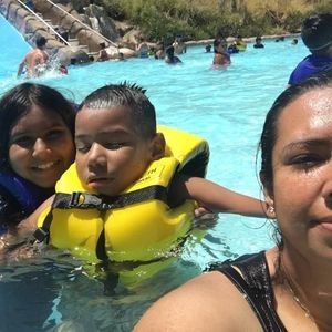 Meet your Posher, Veronica